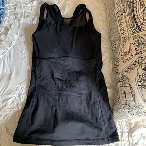 Lululemon built-in bra tank size 4